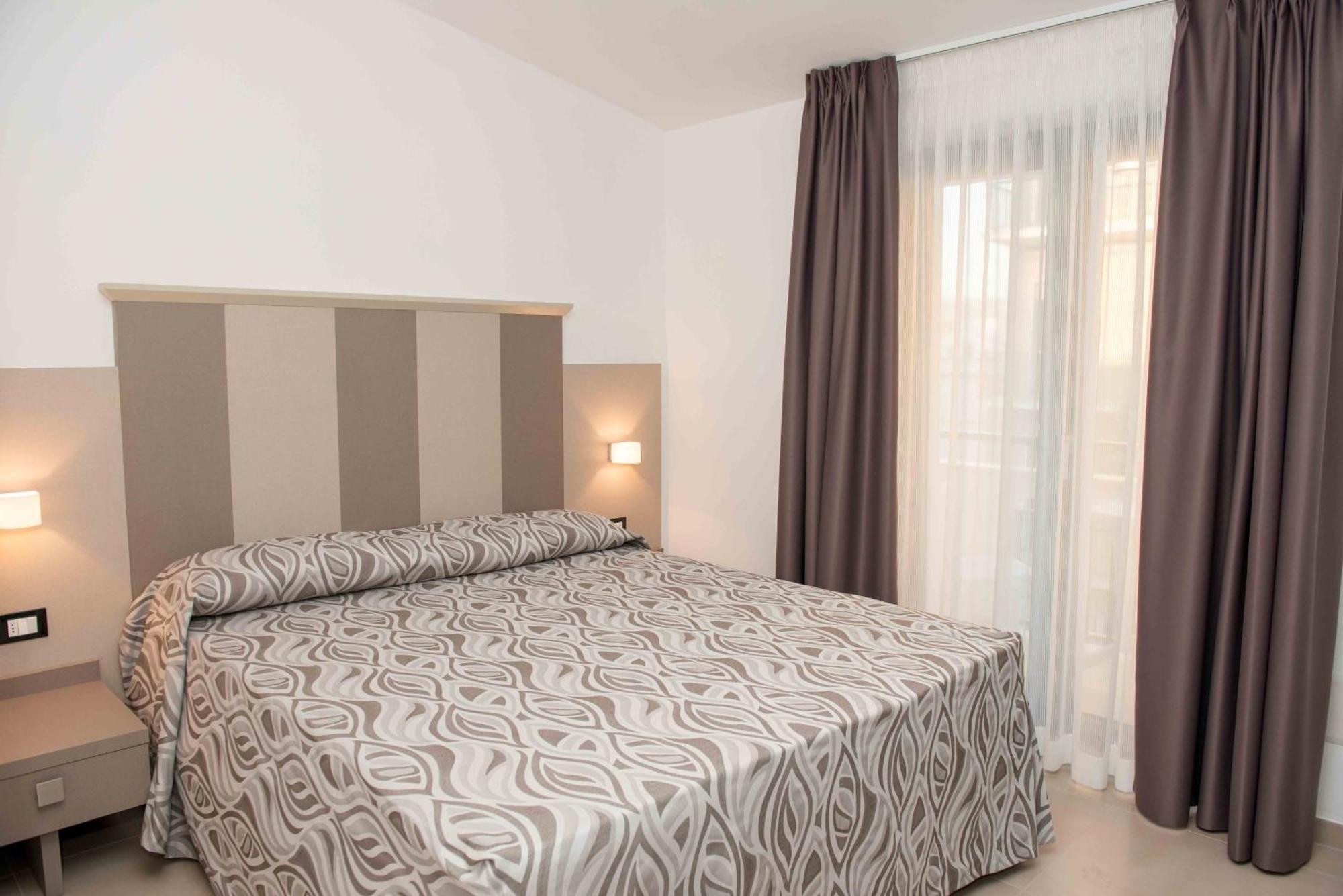 Hotel La Caravella Vieste Chambre photo