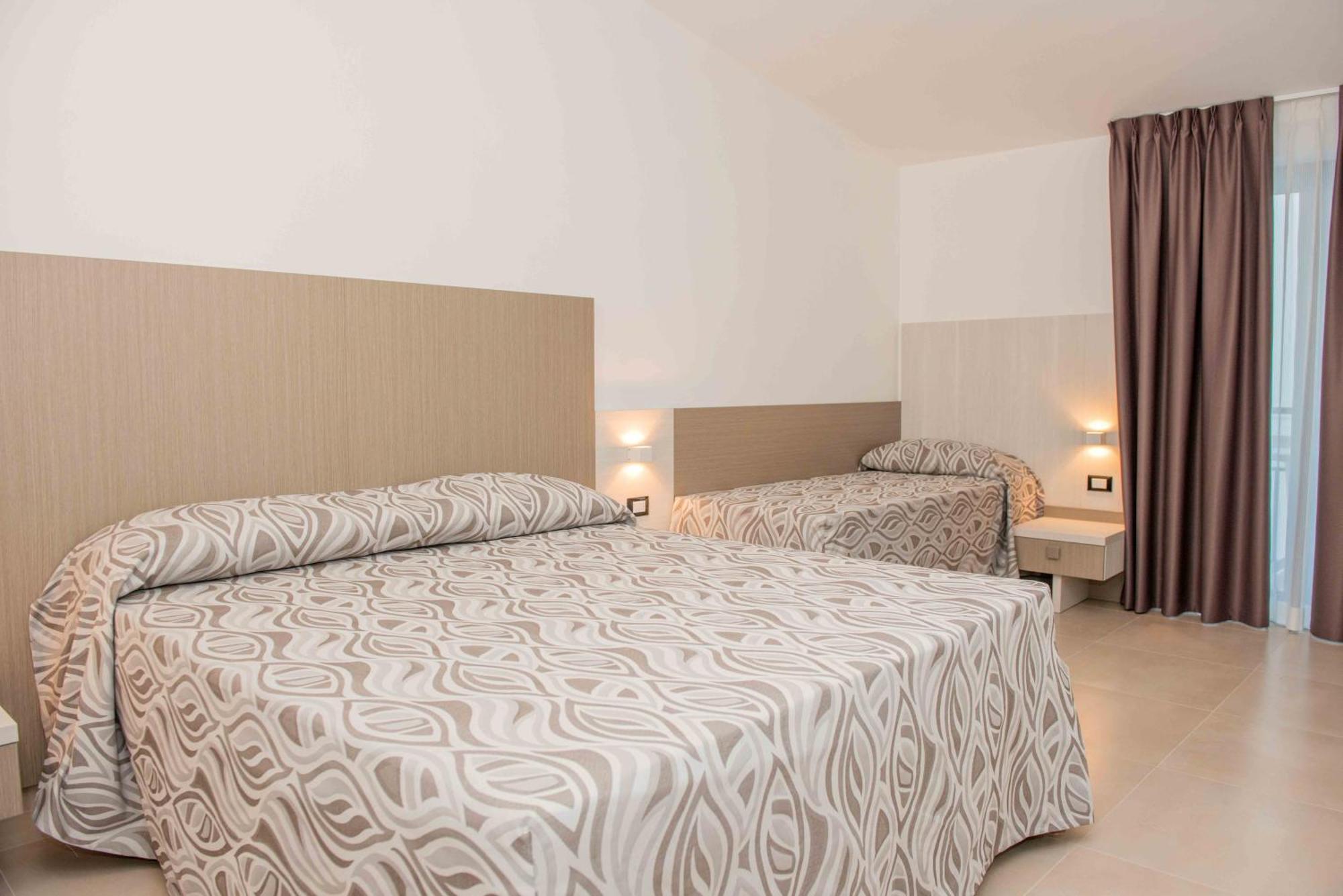 Hotel La Caravella Vieste Chambre photo