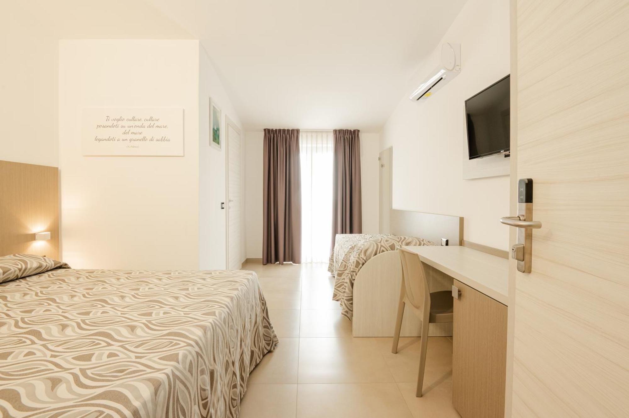 Hotel La Caravella Vieste Chambre photo