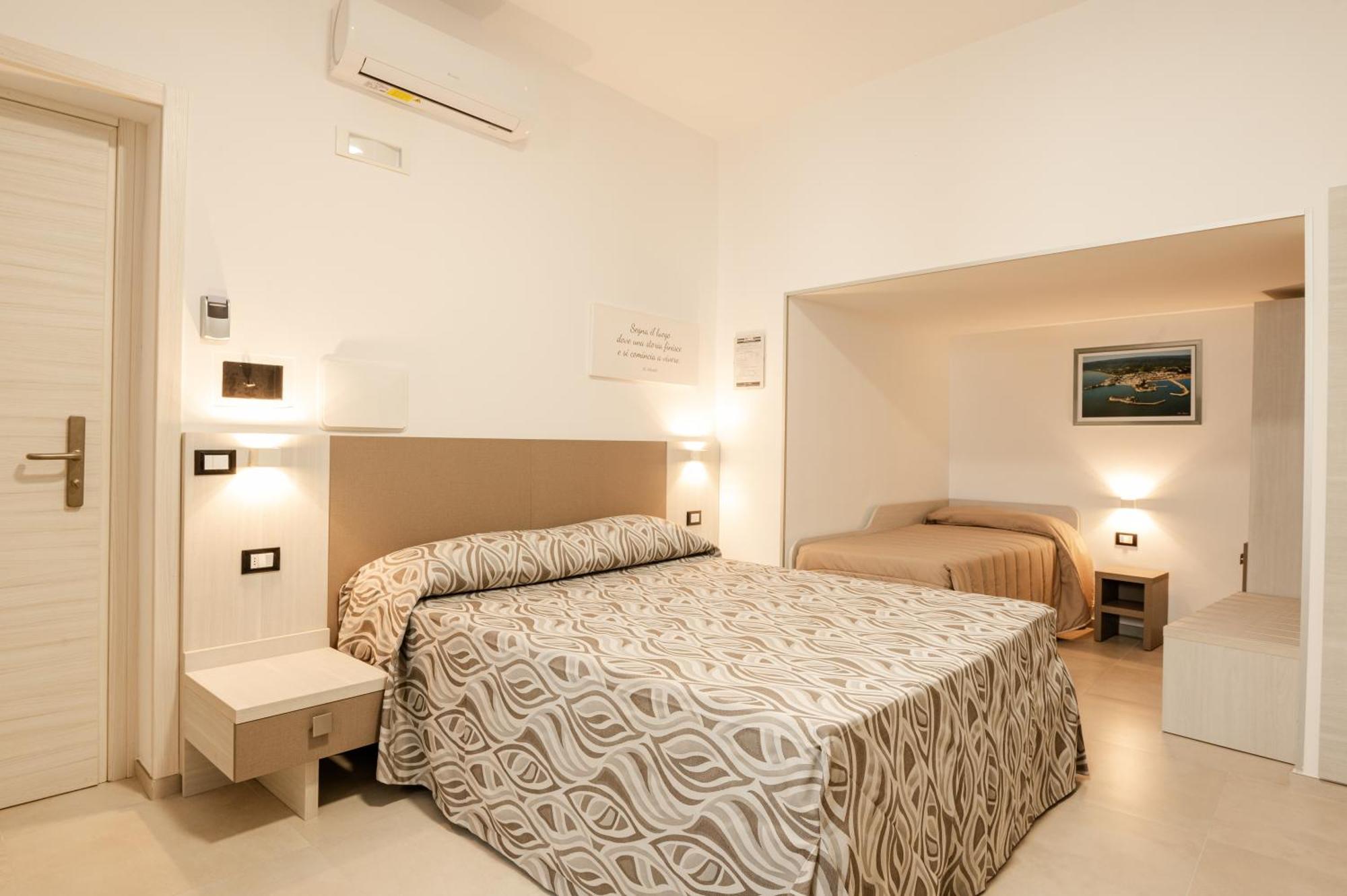 Hotel La Caravella Vieste Chambre photo
