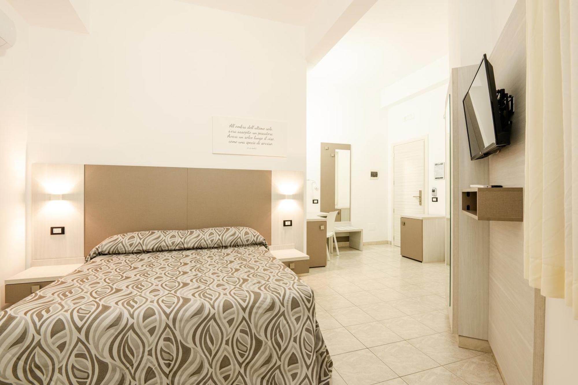 Hotel La Caravella Vieste Chambre photo